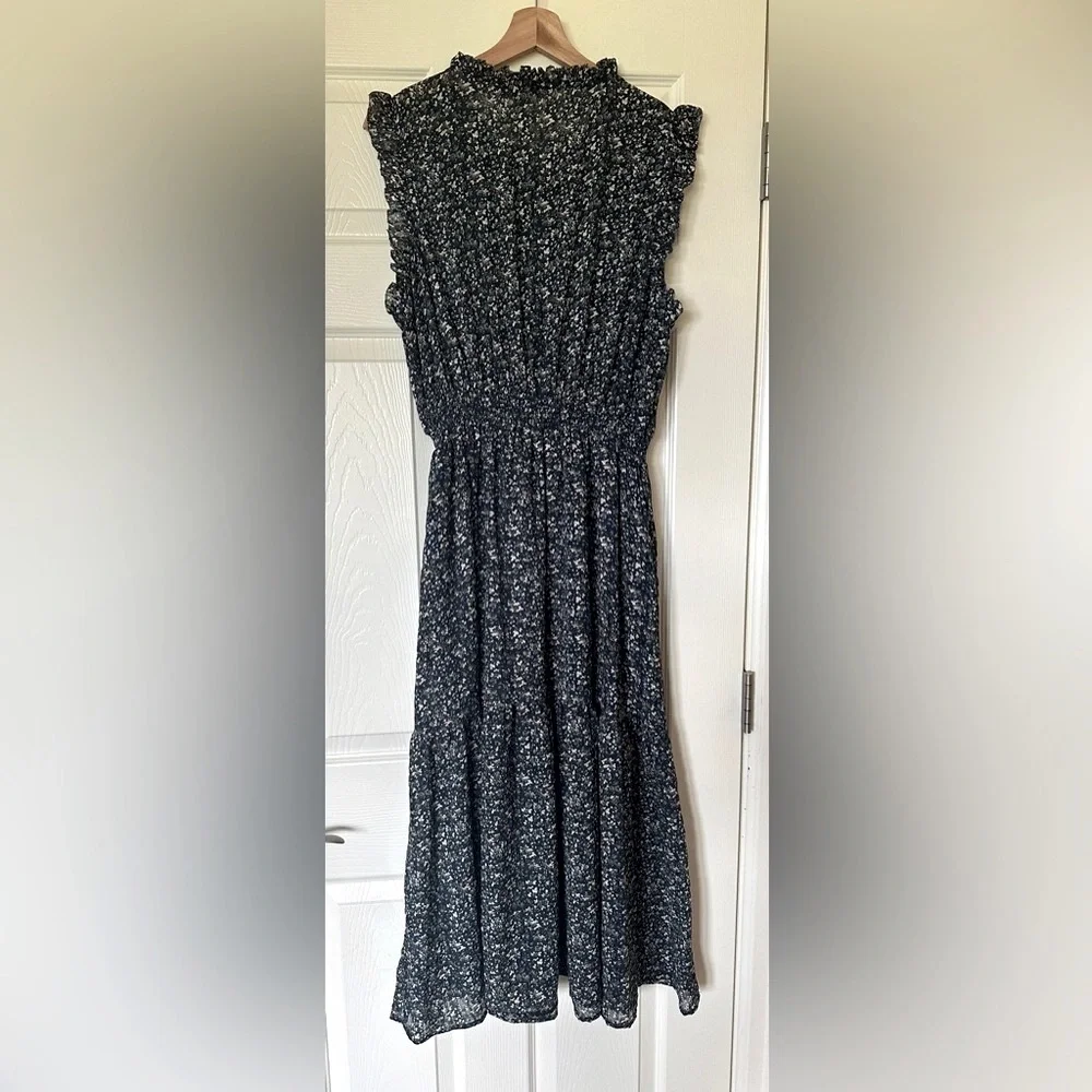 Grade&Gather floral sundress, Size Medium - Picture 2 of 6